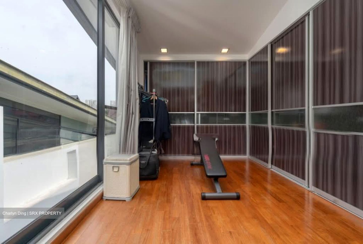Mountbatten Road (D14), Detached #554587071